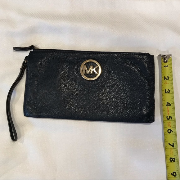 Bundle Michael Kors Black Leather Wallet and Blue Leather Wristlet - Picture 2 of 10